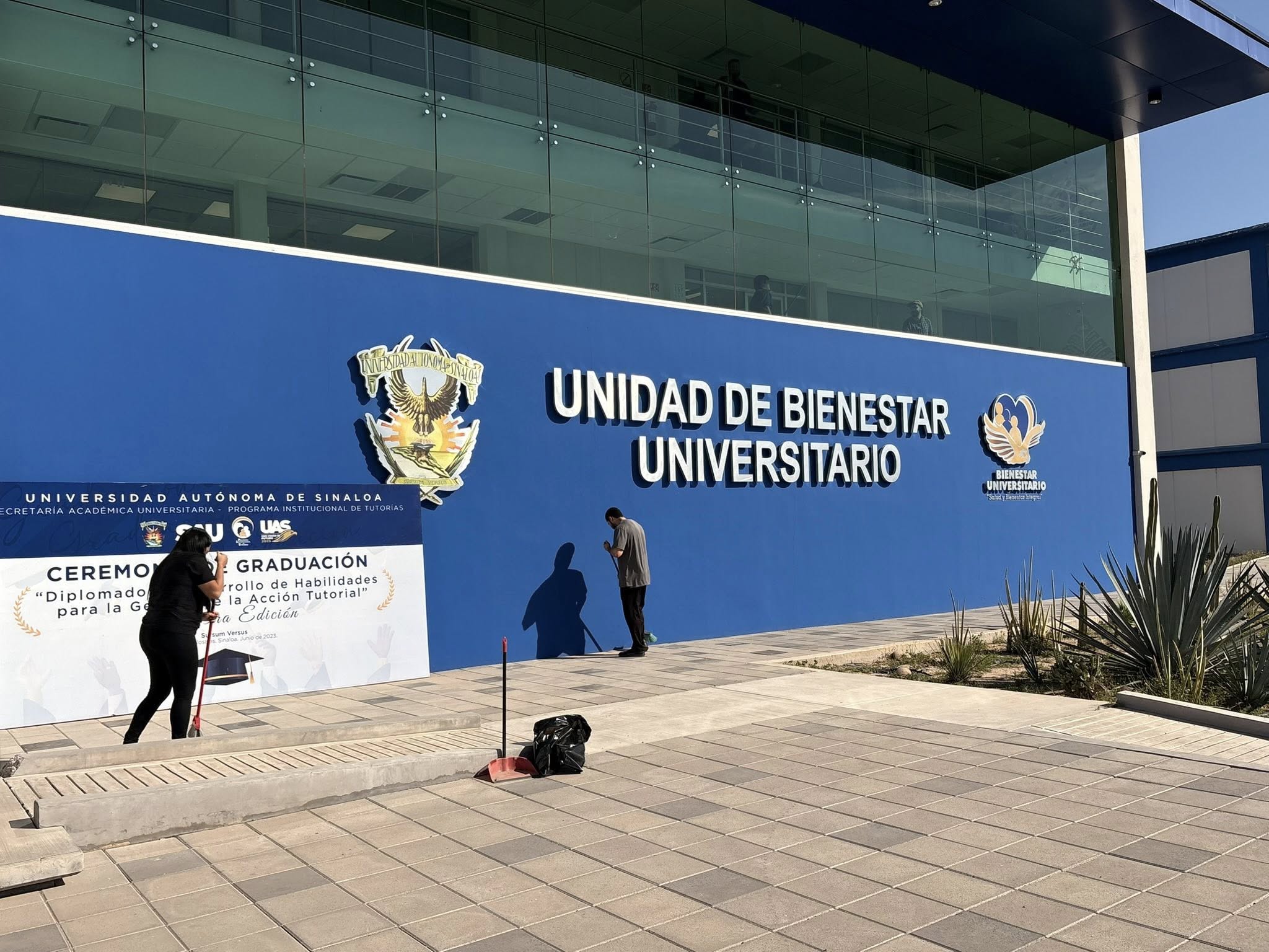 Personal y brigadistas transforman el edificio de Bienestar Universitario bajo el liderazgo de la Dra. Sofía Angulo Olivas