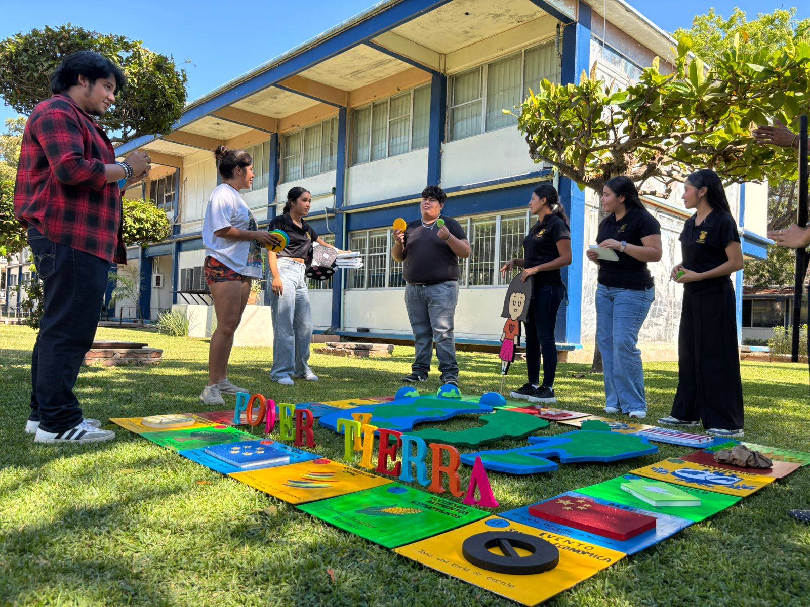 La Licenciatura en Comercio Internacional de la Facultad de Ciencias Sociales (FACISO-UAS) llevó a cabo con entusiasmo la actividad extracurricular “GeoTierra 2030”