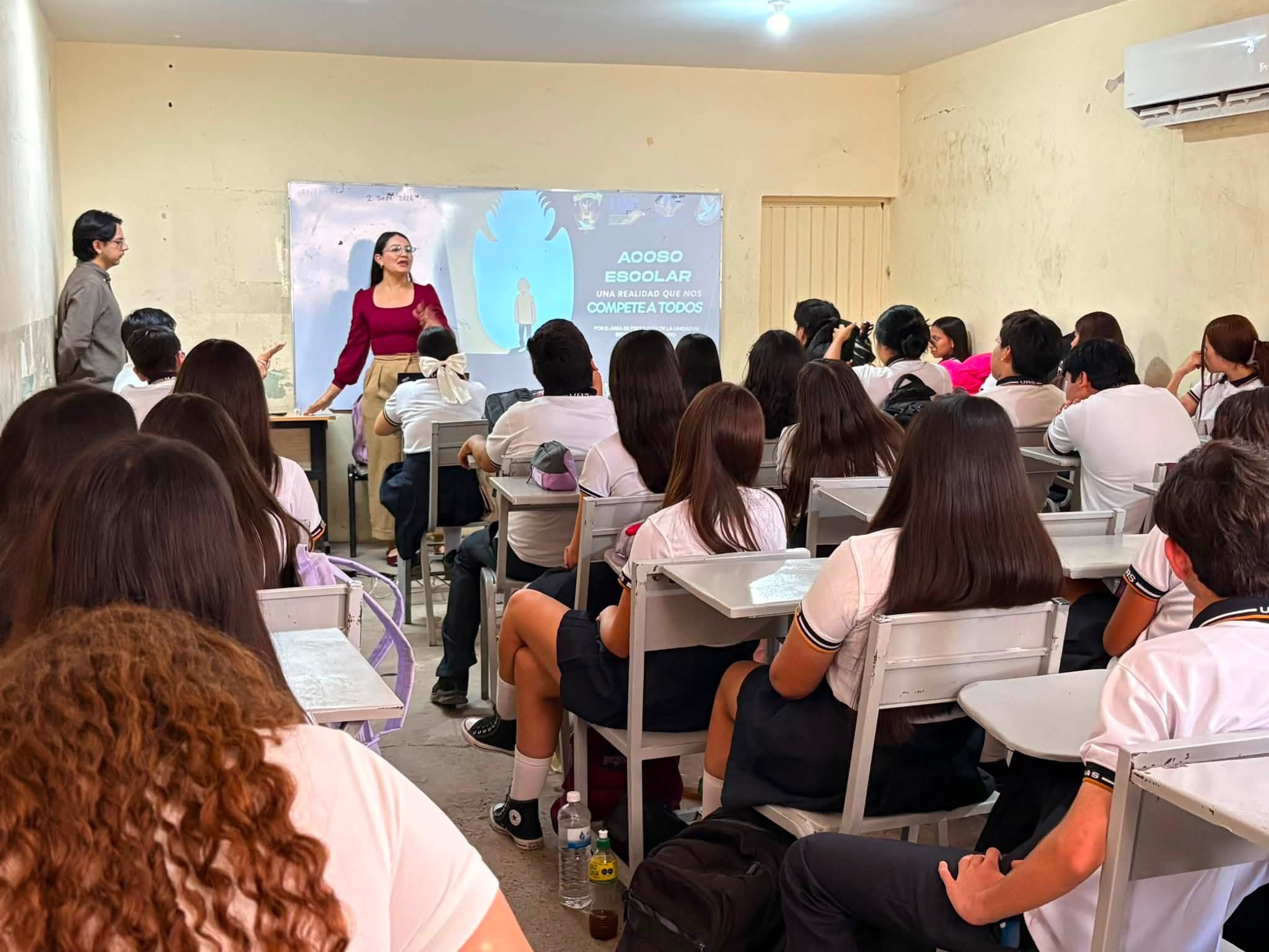 Capacitan a estudiantes de la UAS en prevención del acoso escolar