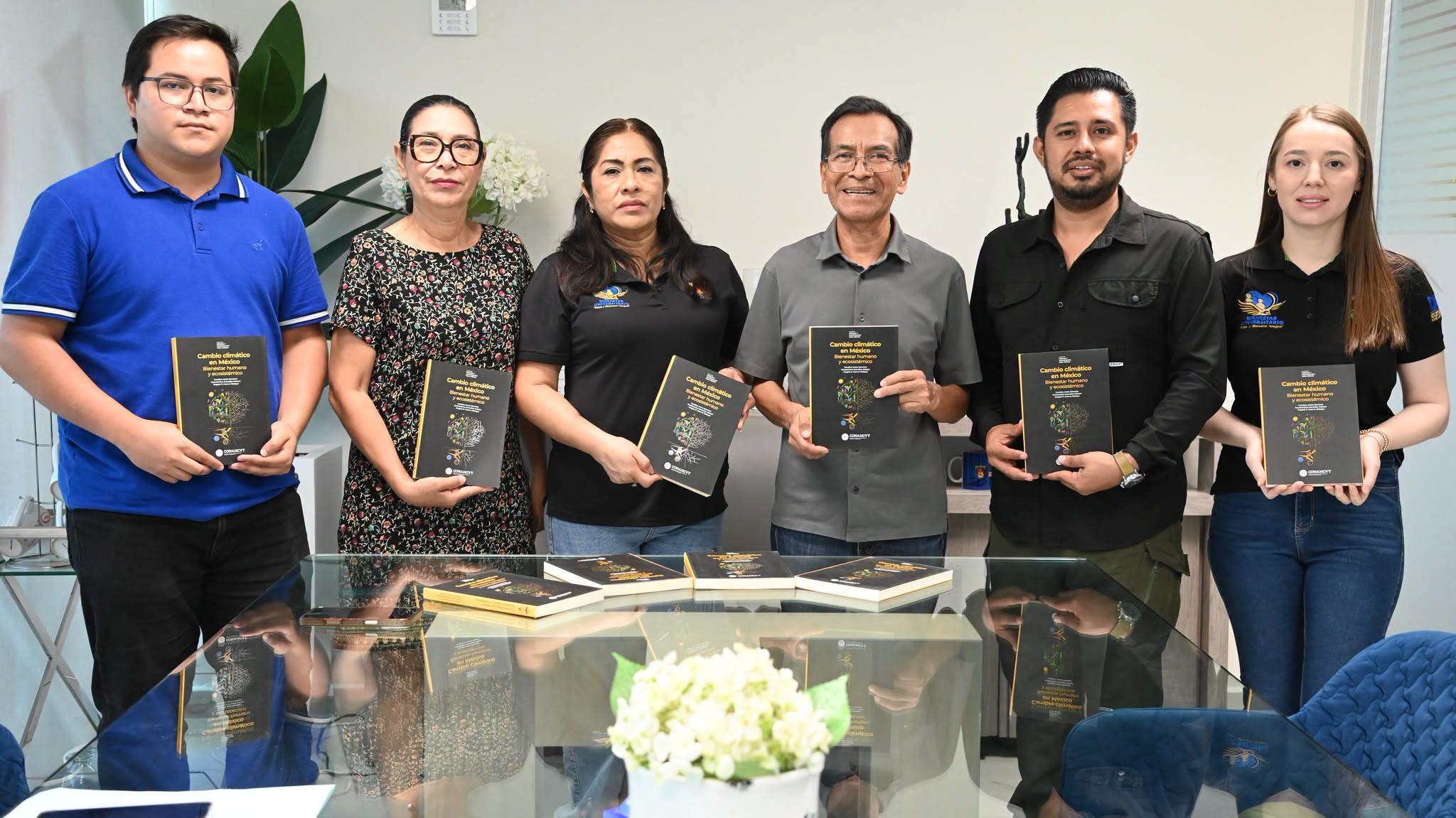 UBU fortalece el intercambio de conocimientos en sustentabilidad con donación bibliográfica