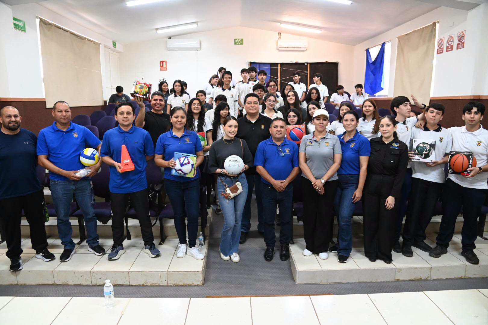 El deporte llega a las aulas: la UBU y el Ayuntamiento de Culiacán respaldan a estudiantes de Aguaruto